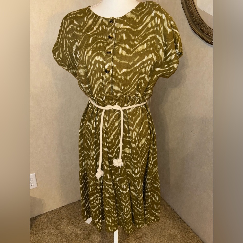 Like new, worn once, Size M